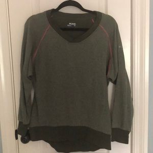 womens v-neck columbia sweater